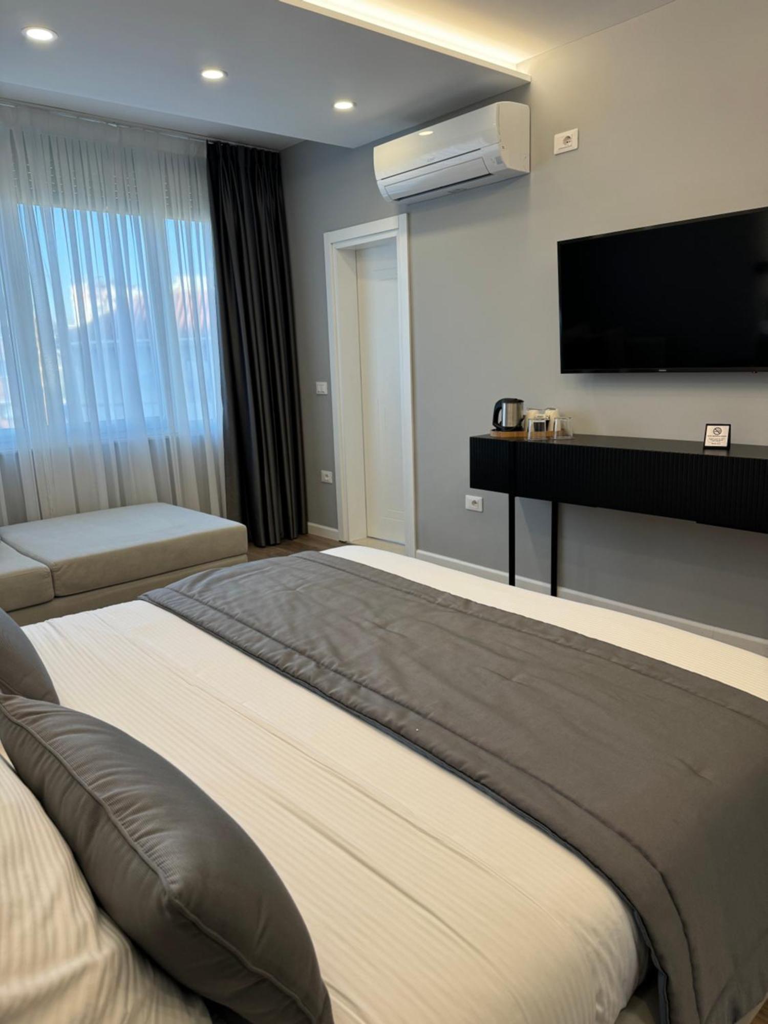 L'Hotel Τίρανα Εξωτερικό φωτογραφία