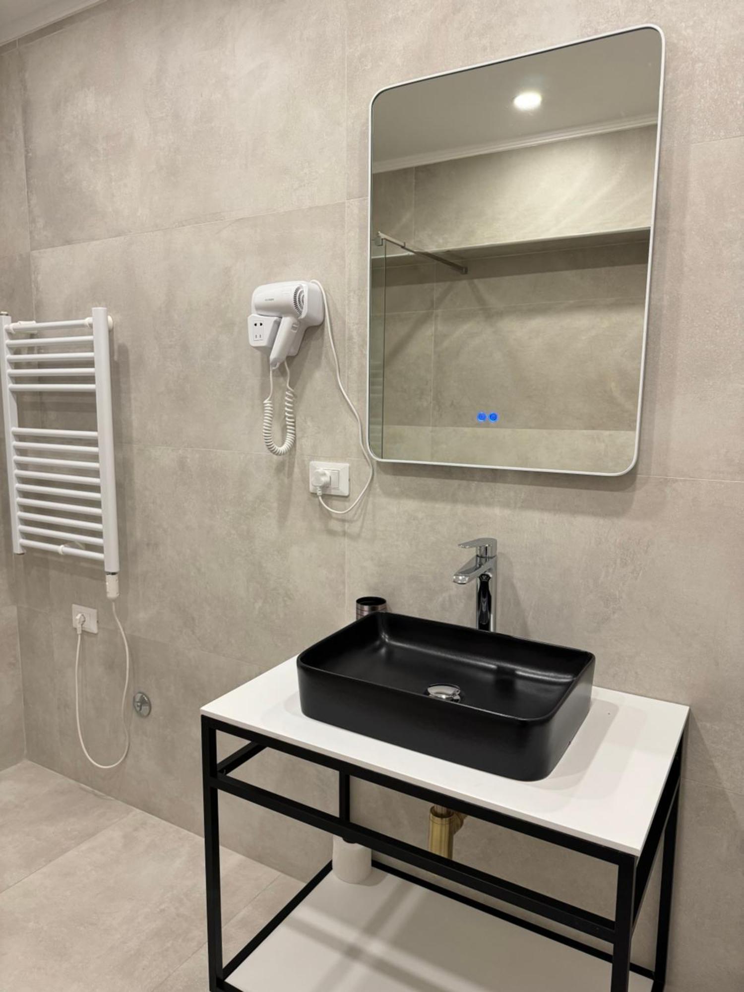 L'Hotel Τίρανα Εξωτερικό φωτογραφία
